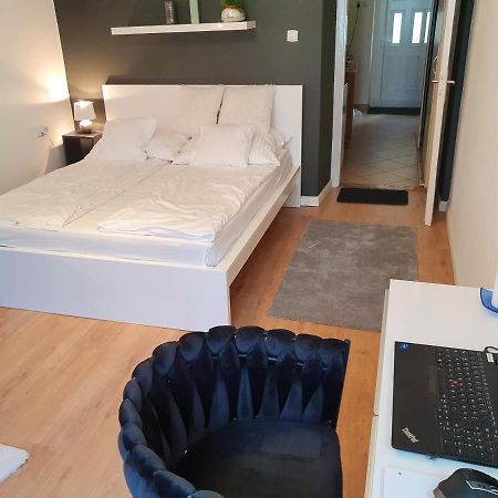 Boesix Apartman Boedapest Buitenkant foto