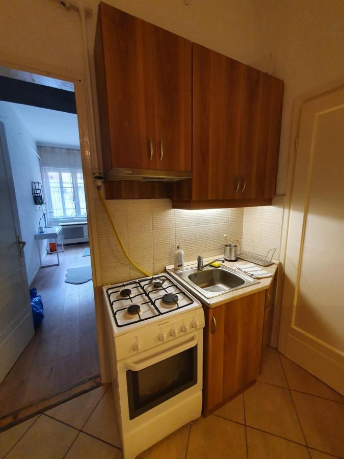 Boesix Apartman Boedapest Buitenkant foto