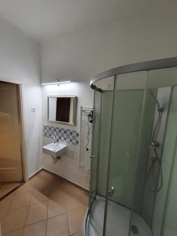 Boesix Apartman Boedapest Buitenkant foto